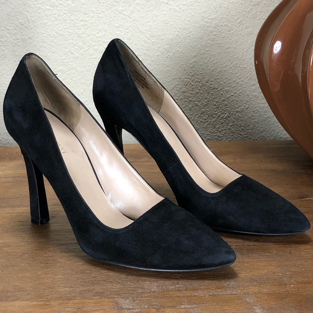 Nine West Black Suede Pointed Toe Heels - Picture 1 of 8